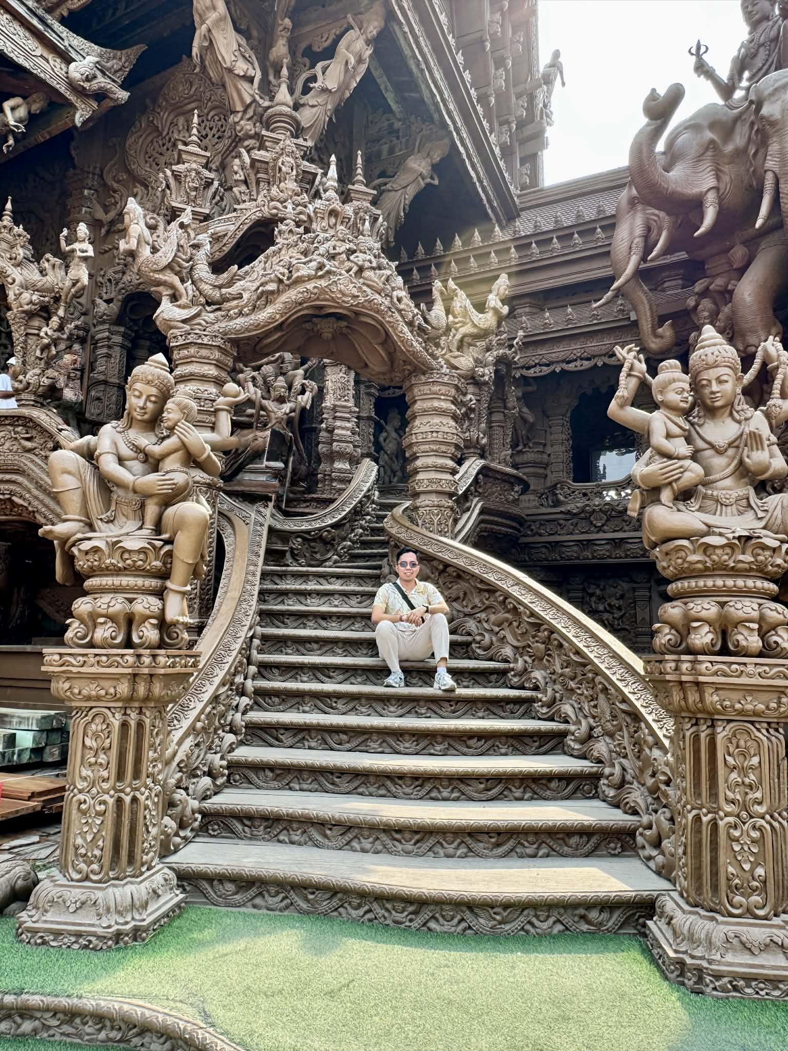 Sanctuary of Truth, Pattaya